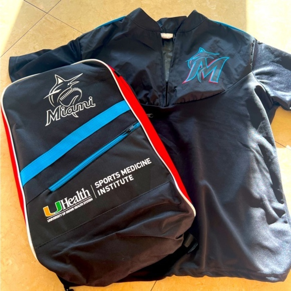 Miami Marlins BackPack/Shirt and Foam Finger